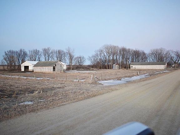 3rd image of 2039 140th St