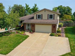 1669 NW 100th Pl, Clive, IA 50325