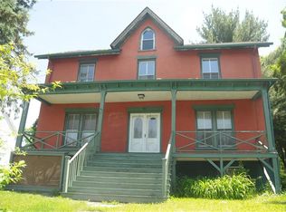 51 S Main St, Florida, NY 10921