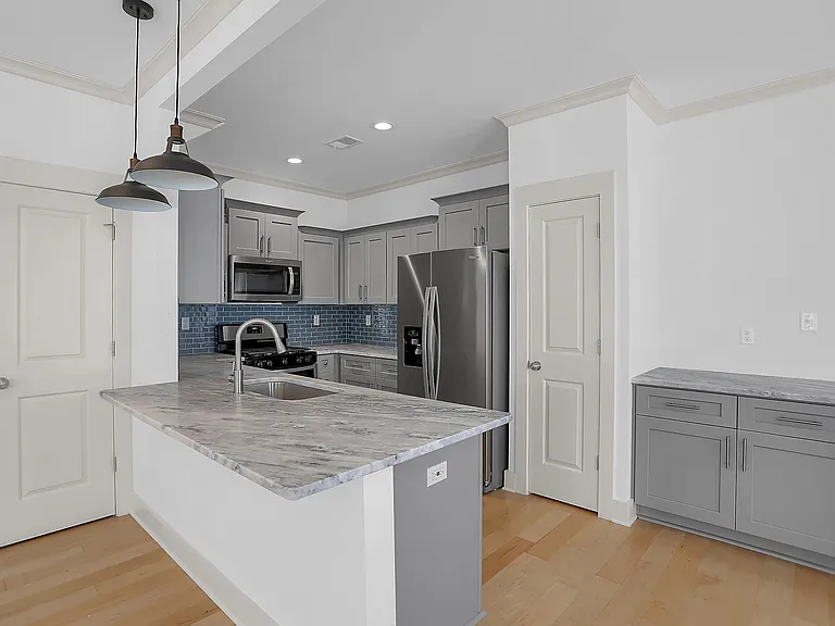 5018 Wilburn Ave — Photo 4