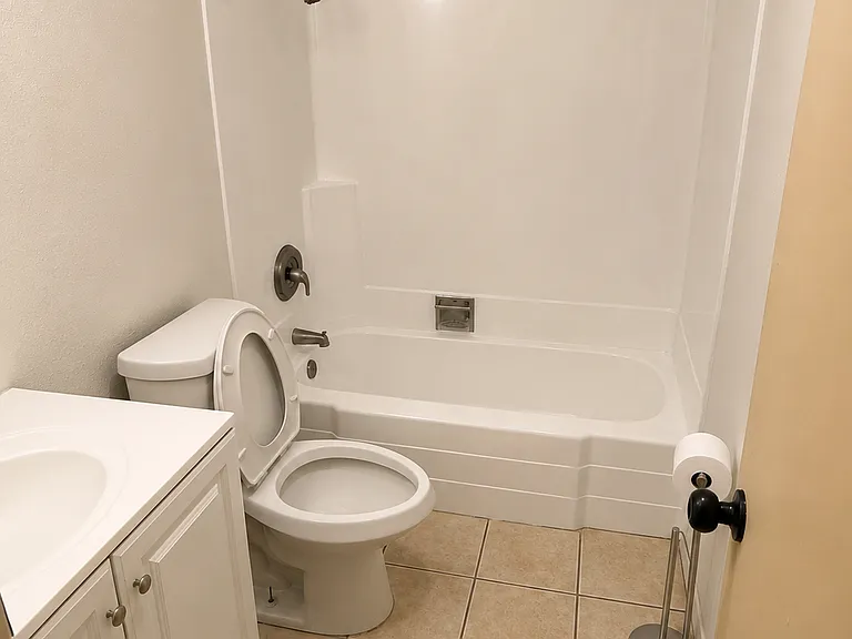 1597 E Washington Ave #2 — Photo 4