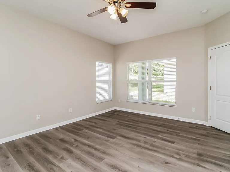 1237 Kellogg Dr — Photo 10
