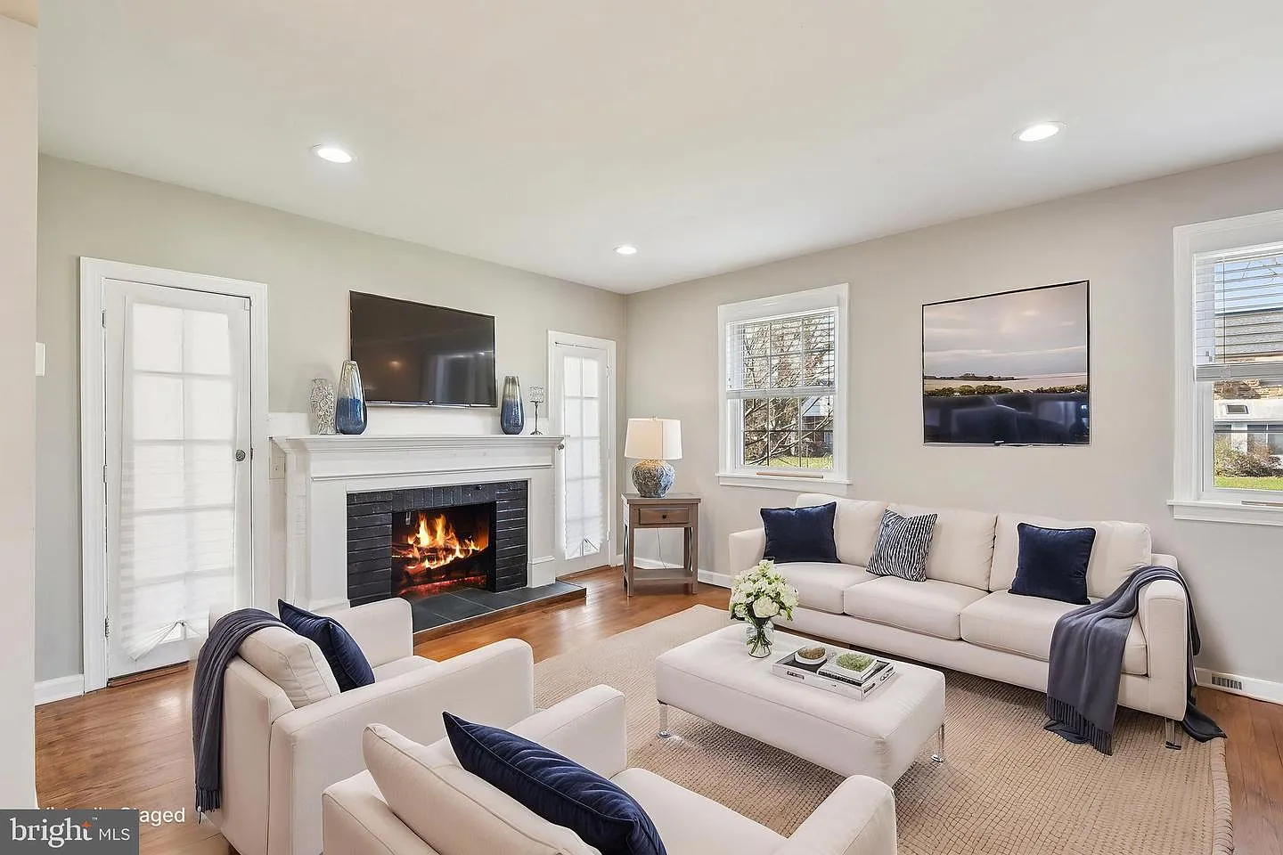 5703 Narcissus Ave photo 1