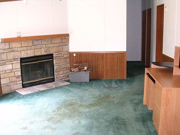 4th image of 112 Woodford Place Ct