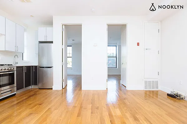 Rented by Nooklyn NYC LLC | media 36