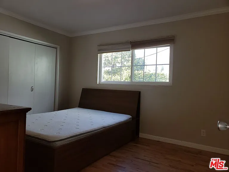 1729 S Carmelina Ave — Photo 6