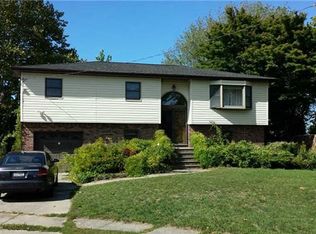 83 Cutter Pl, West Babylon, NY 11704