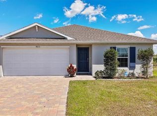 8015 Mangrove CIR, LABELLE, FL 33935