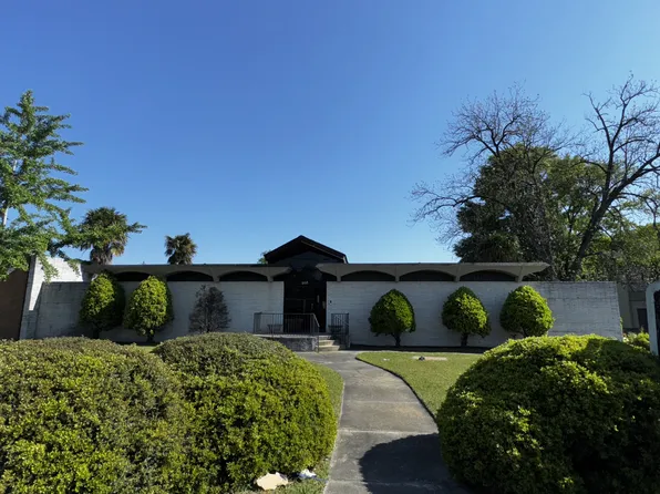 208 Rowan St #1, Fayetteville, NC 28301