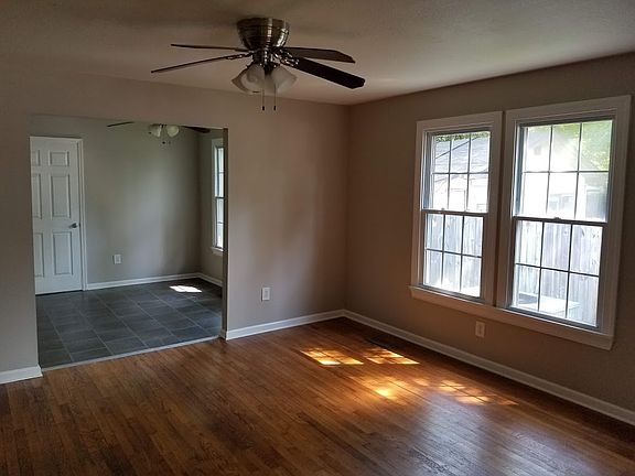 3rd image of 931 Hiawassee Ave