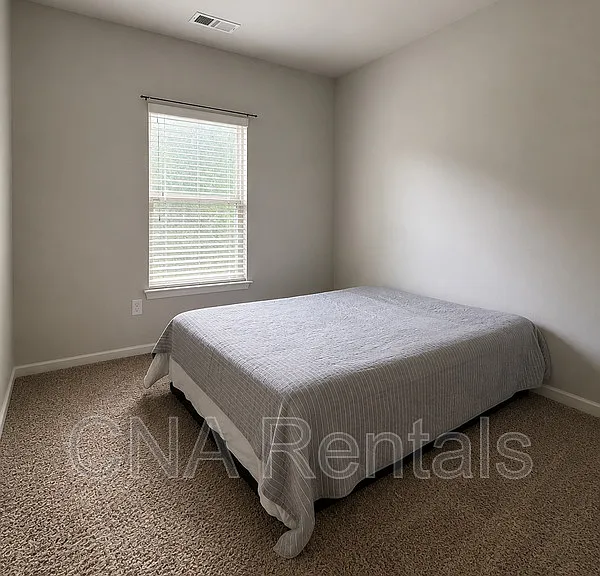 596 Oakside Pl — Photo 6