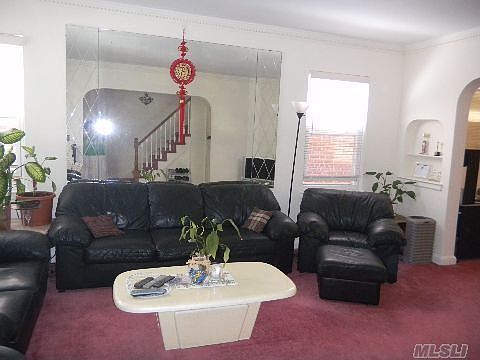 2nd image of 6750 Burns St