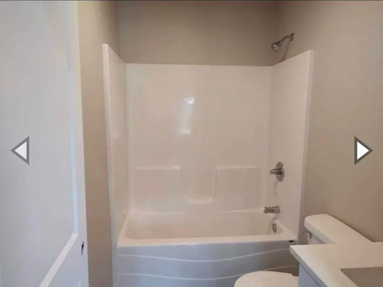 3303 E Bremer Ave — Photo 7