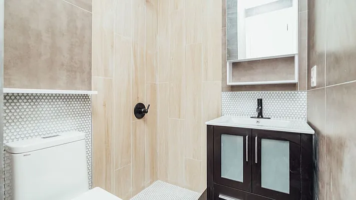 Rented by Nooklyn NYC LLC | media 3