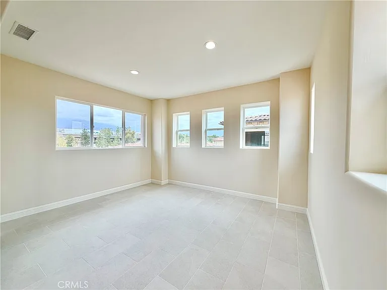 98 Pinnacle Dr — Photo 34