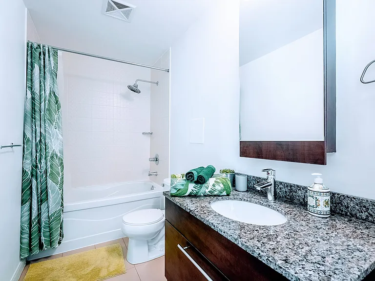 500 Sherbourne St #1808 — Photo 13