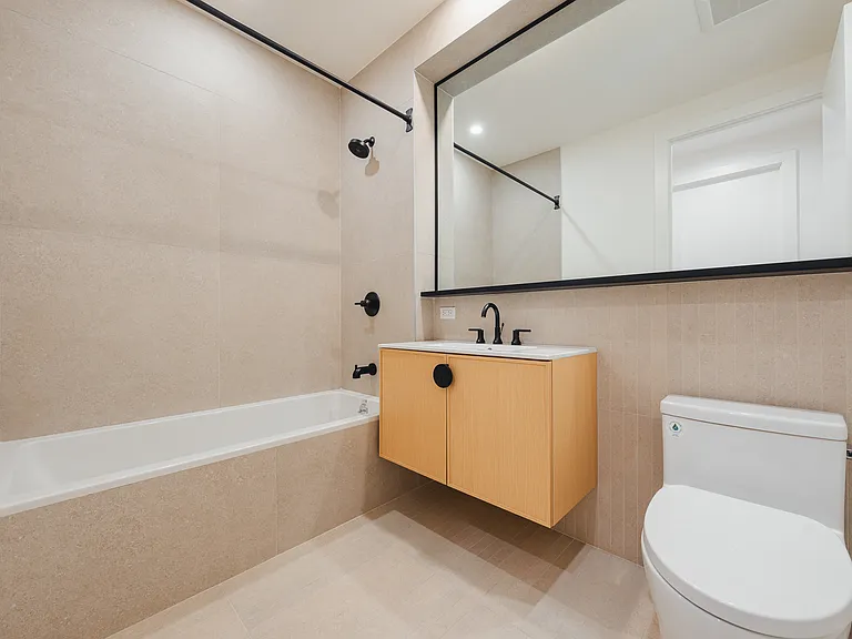33 Franklin St #801 — Photo 7