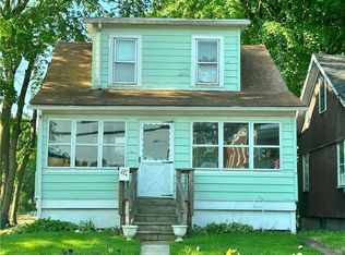 469 1st St, Newburgh, NY 12550