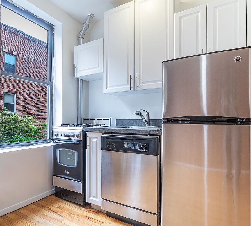 1st image of 31 Bedford St APT 23