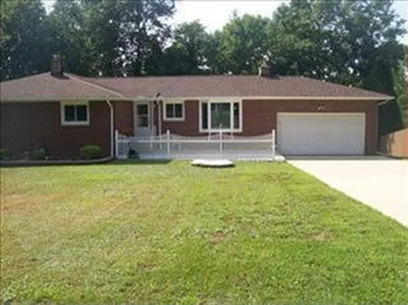 6350 Auburn Rd, Painesville, OH 44077
