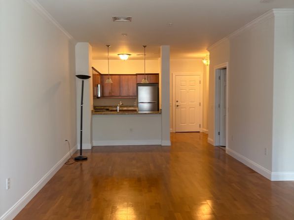 35 Commonwealth Ave APT 110