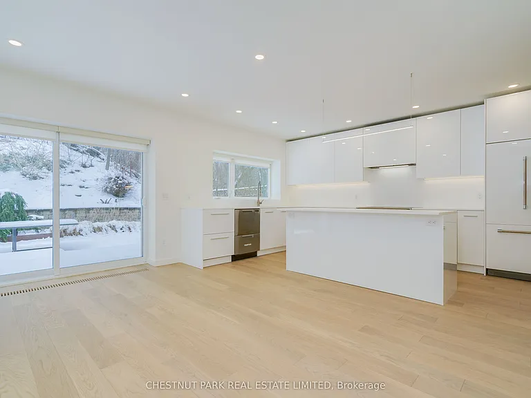116 Boulton Dr — Photo 10
