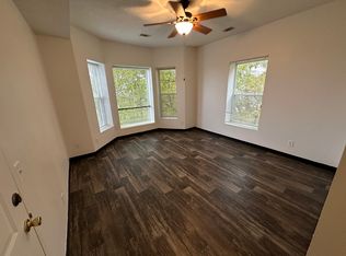 526 E 6th St APT 4, Davenport, IA 52803