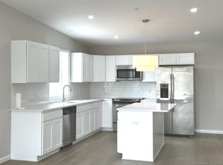 176 Boston Post Rd #G, Westbrook, CT 06498