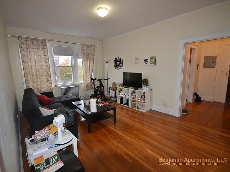 1810 Commonwealth Ave #25 — Photo 1