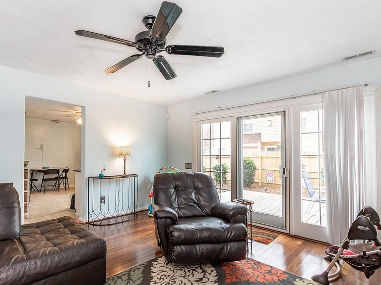 601 Lord Byron Ct — Photo 21
