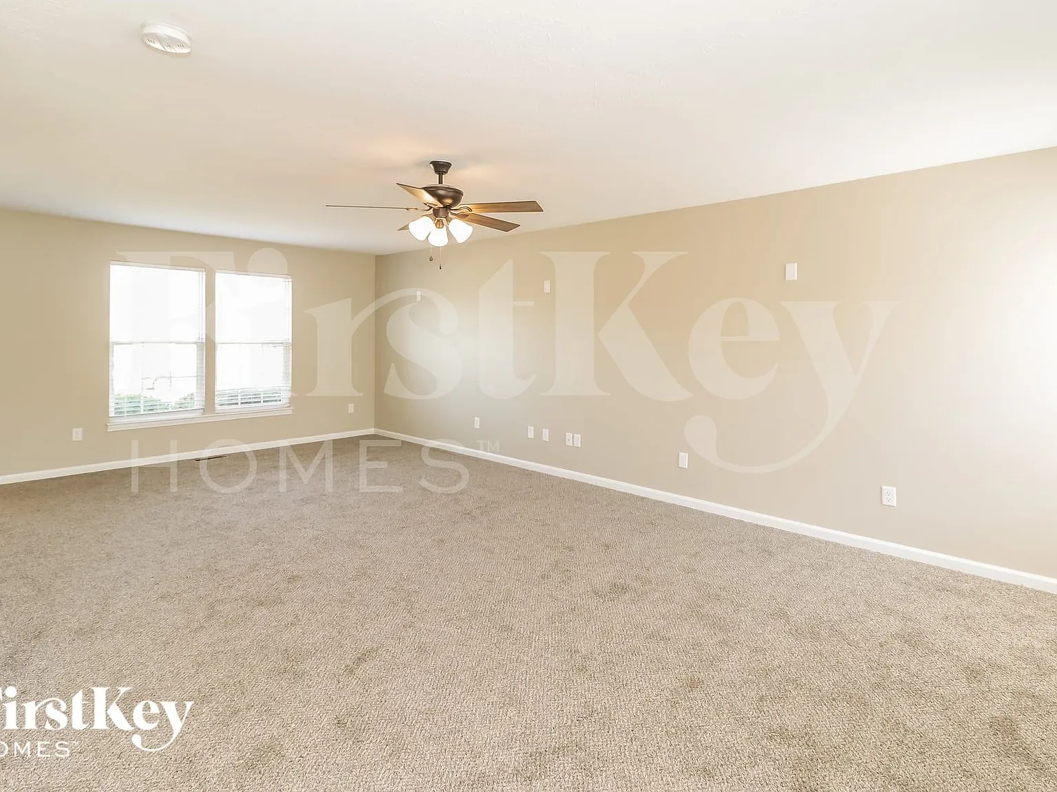 4 bed, 2.5 bath, 1988 sqft, $2,380 — Photo 3