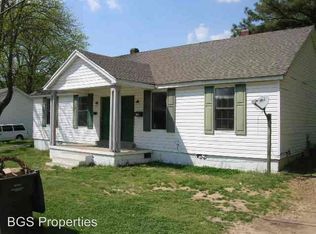 112 E College St, Newbern, TN 38059