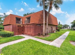 1306 SW 118th Ter, Davie, FL 33325