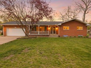 26414 Redfield St, Edwardsburg, MI 49112