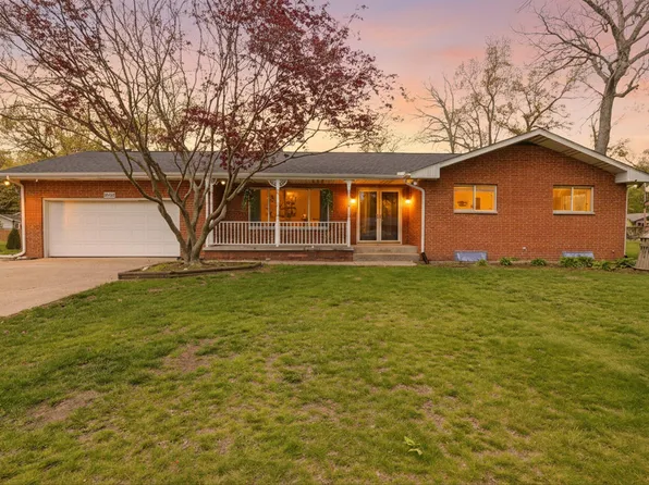 26414 Redfield St, Edwardsburg, MI 49112