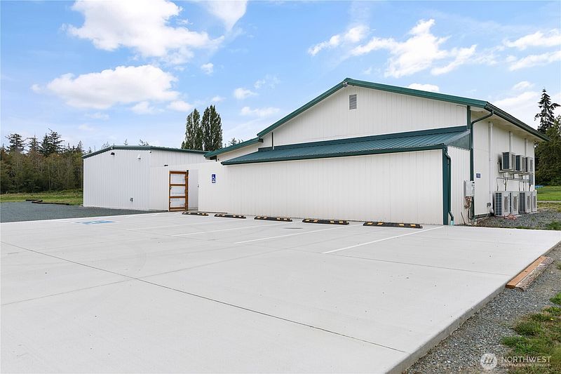 5th image of 9720 Padilla Heights Rd
