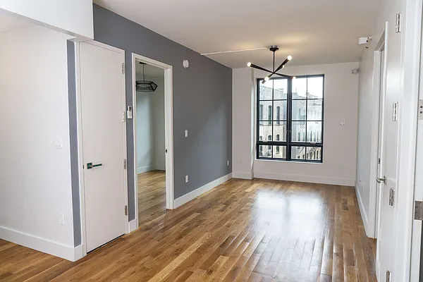 Rented by Manhattan Management LLC | media 1