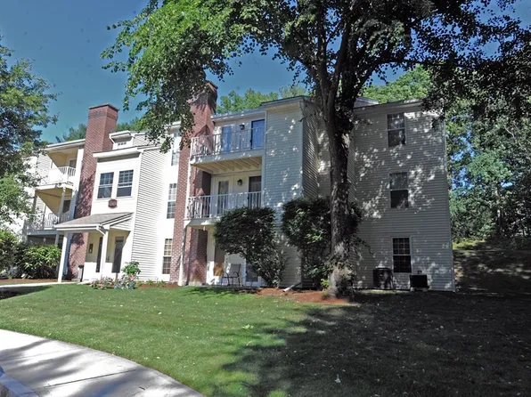 36 Walden Dr APT 20, Natick, MA 01760