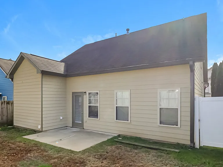 34 Samuel Way NW — Photo 17
