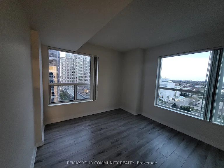 36 Lee Centre Dr #1206 — Photo 8