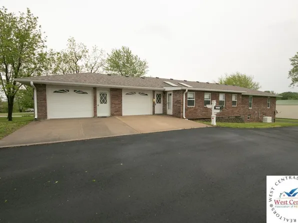 1128 NE 75th Rd, Knob Noster, MO 65336