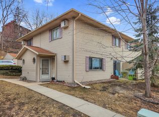 17 Meadow Run Dr SW APT D, Rochester, MN 55902