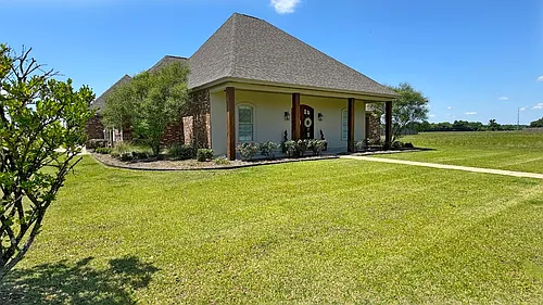 210 Bayou Trace Dr Photo 1