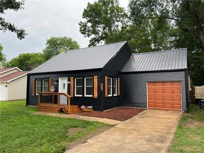 420 W Sycamore St, Nevada, MO, 64772