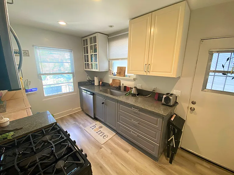 4212 Alabama St — Photo 3