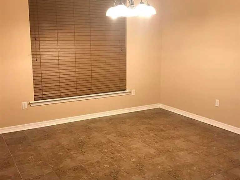 9437 Redwood Lake Blvd — Photo 5