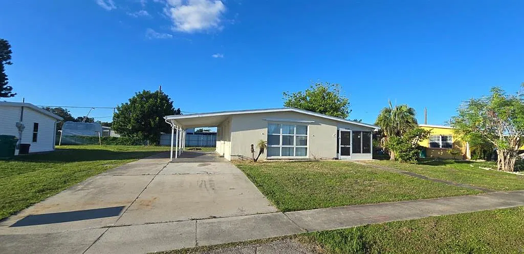 2 bed, 1.0 bath, 851 sqft, $1,500 — Photo 1