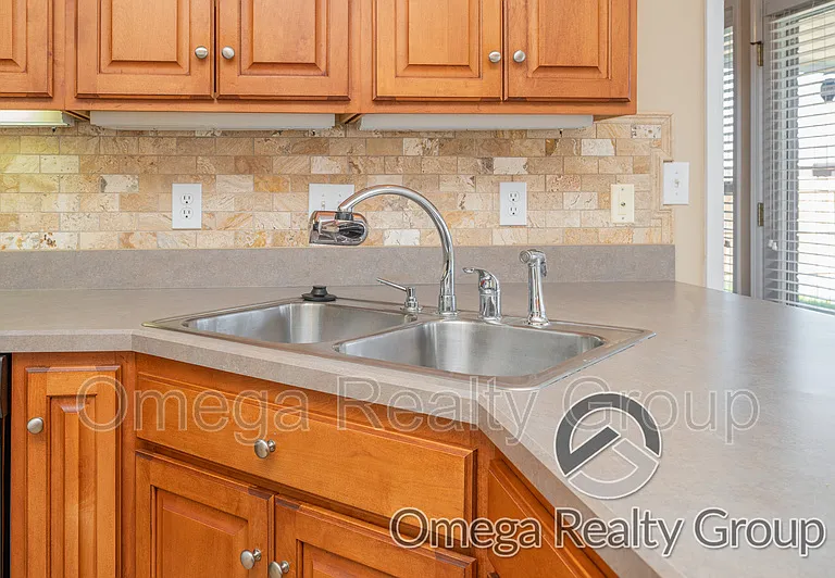 1325 Meadow Glen Rd — Photo 24