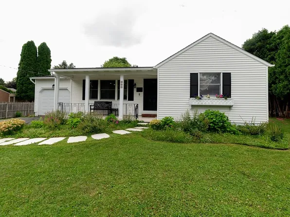 305 Fern Rd, Syracuse, NY 13219