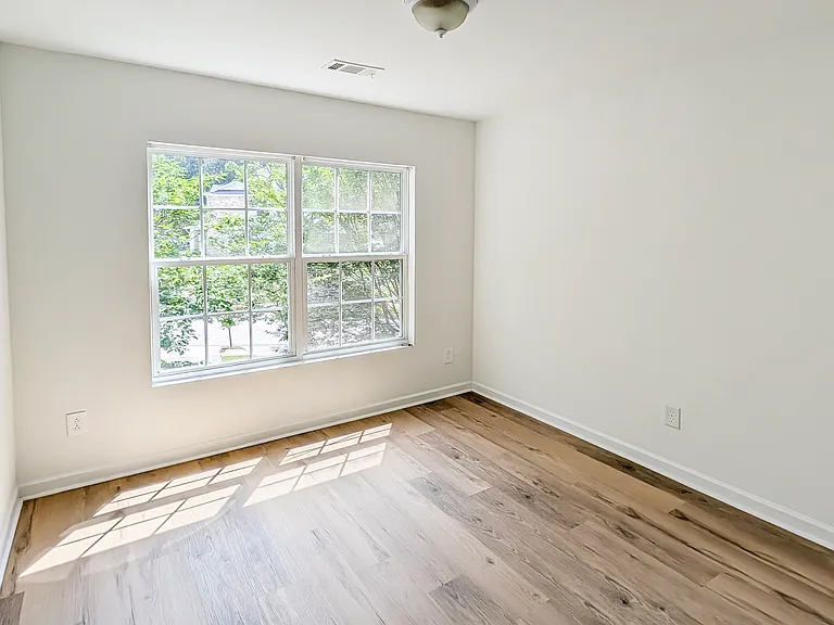 3433 Dianthus Ln — Photo 12